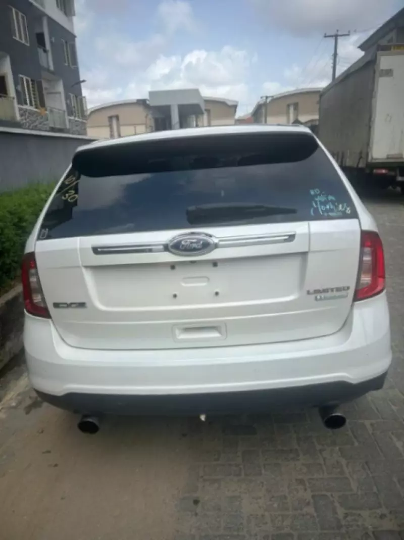 Ford Edge   - 2013