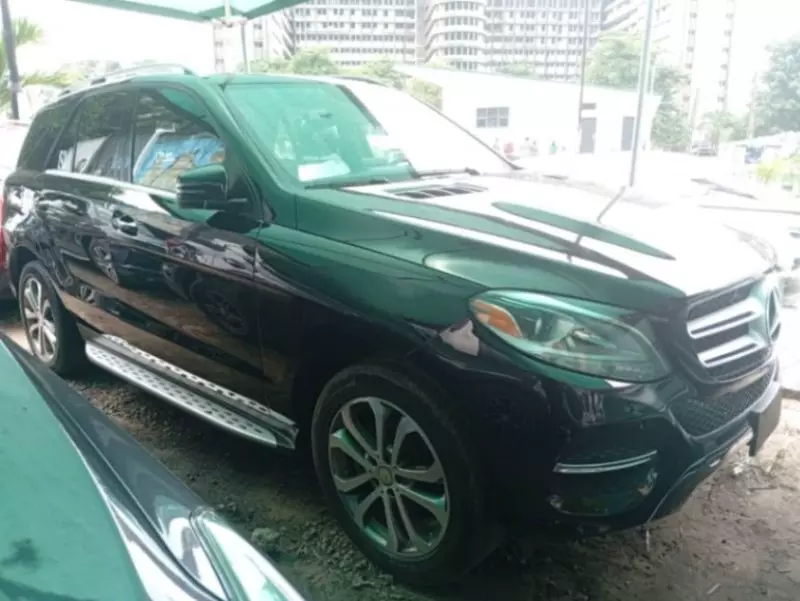 Mercedes-Benz GLE 350   - 2016