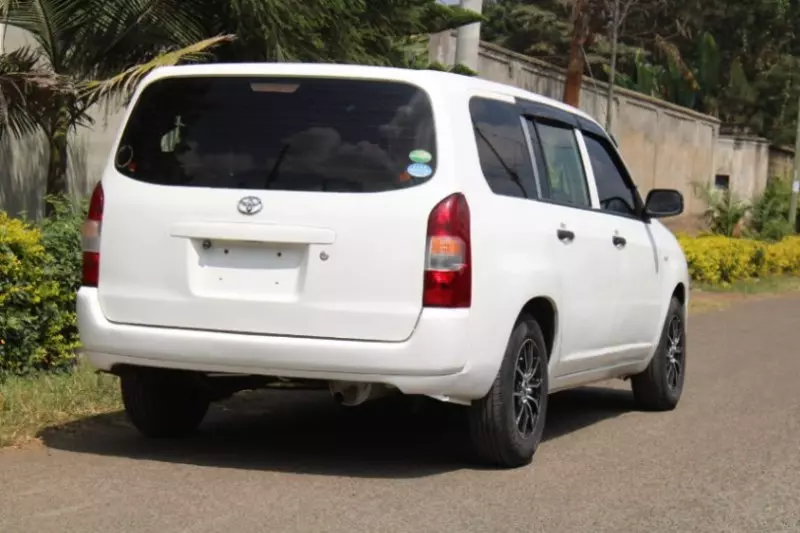 Toyota Probox    - 2017