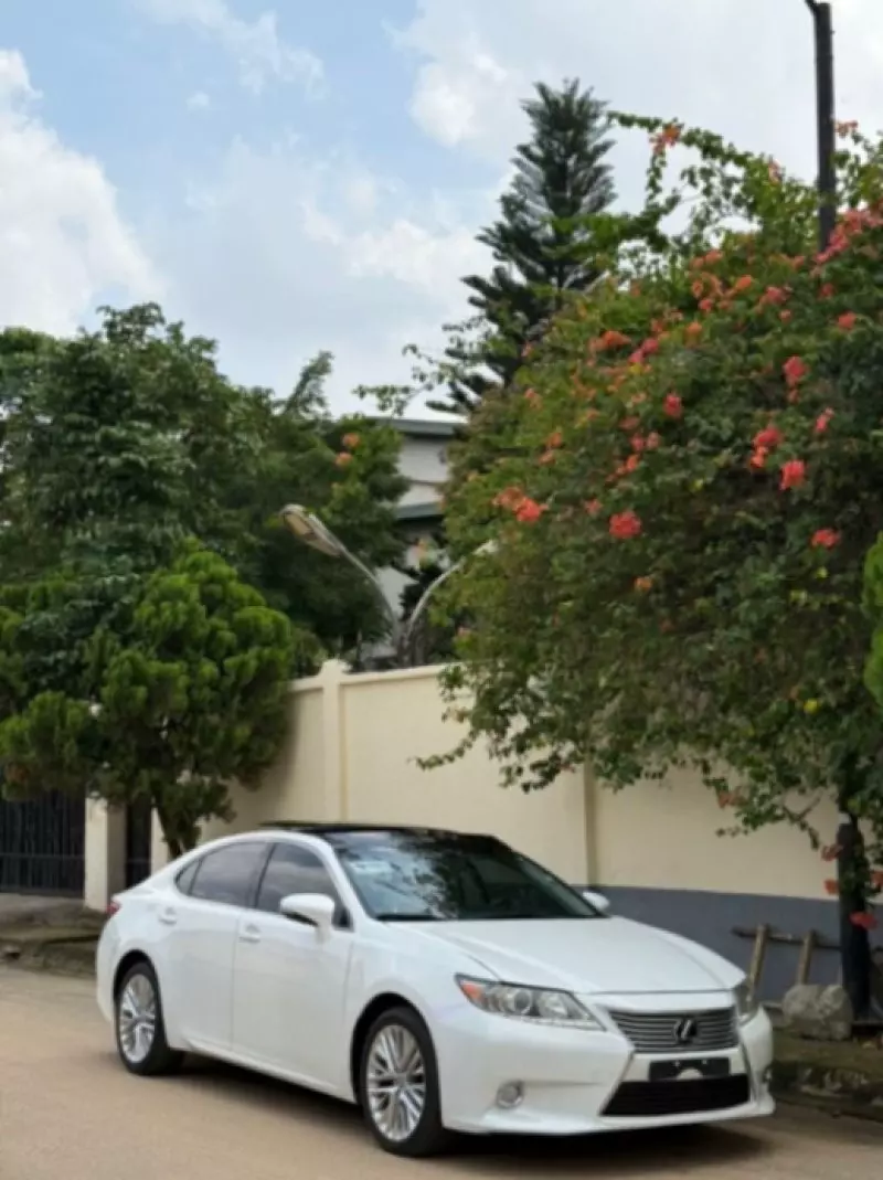 Lexus ES 350   - 2013