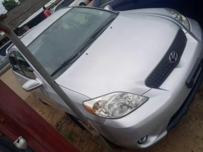 Toyota Matrix   - 2005