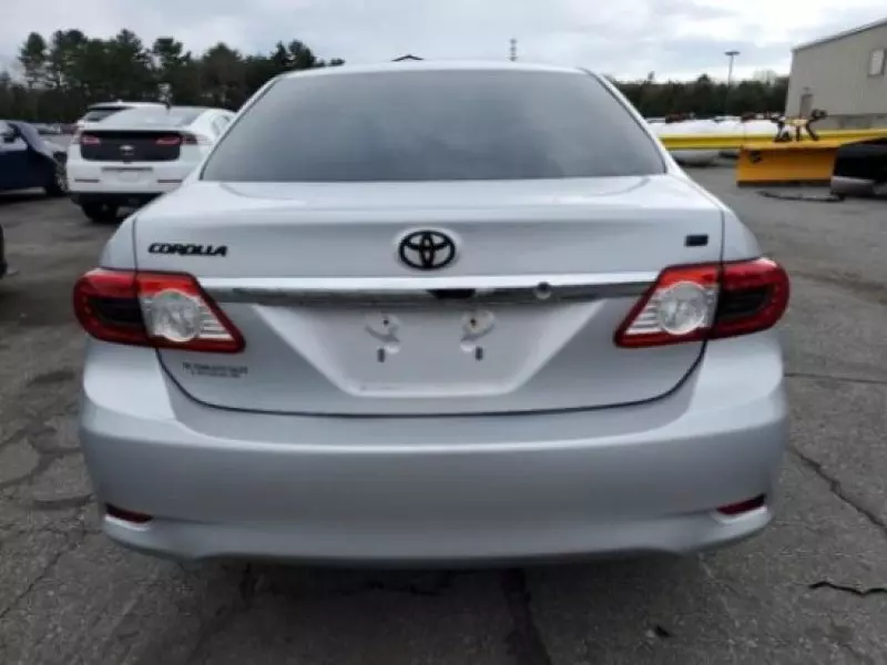 Toyota Camry   - 2013