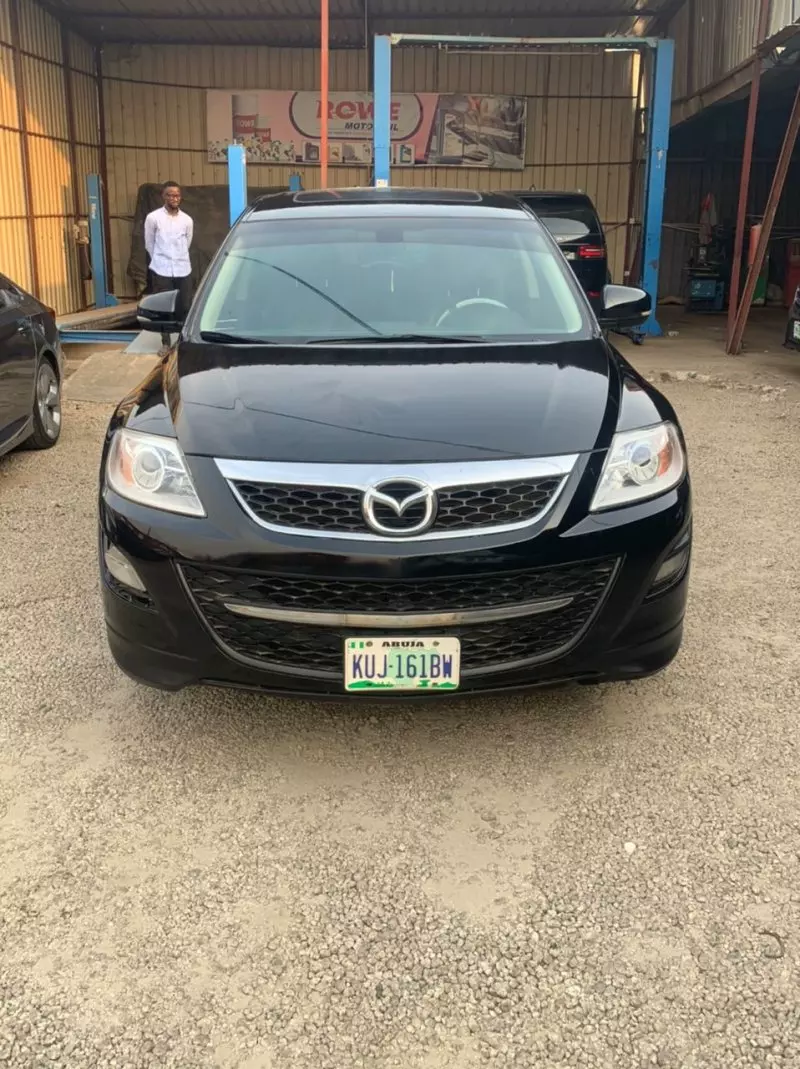 Mazda CX-9   - 2011