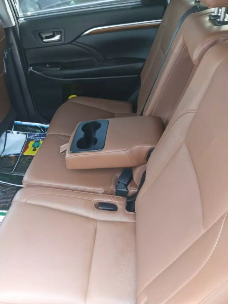 Toyota Highlander   - 2018