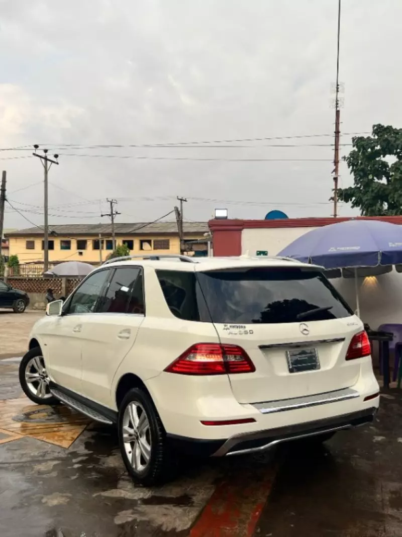 Mercedes-Benz ML 350 - 2012