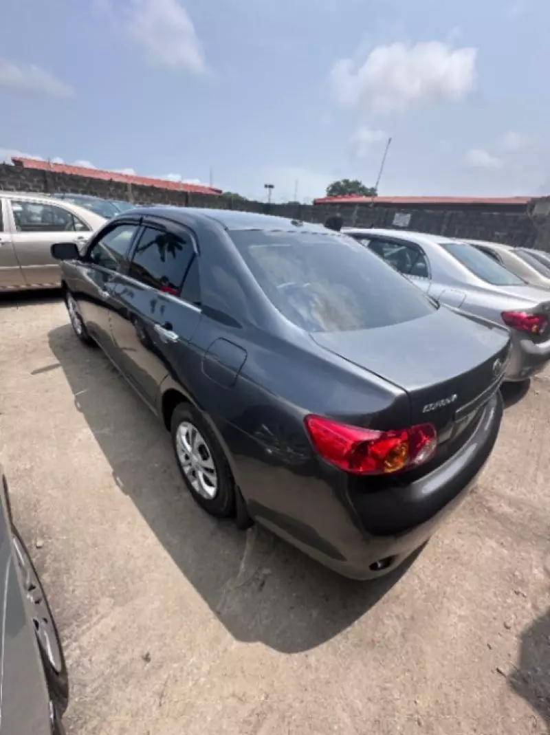 Toyota Corolla   - 2013