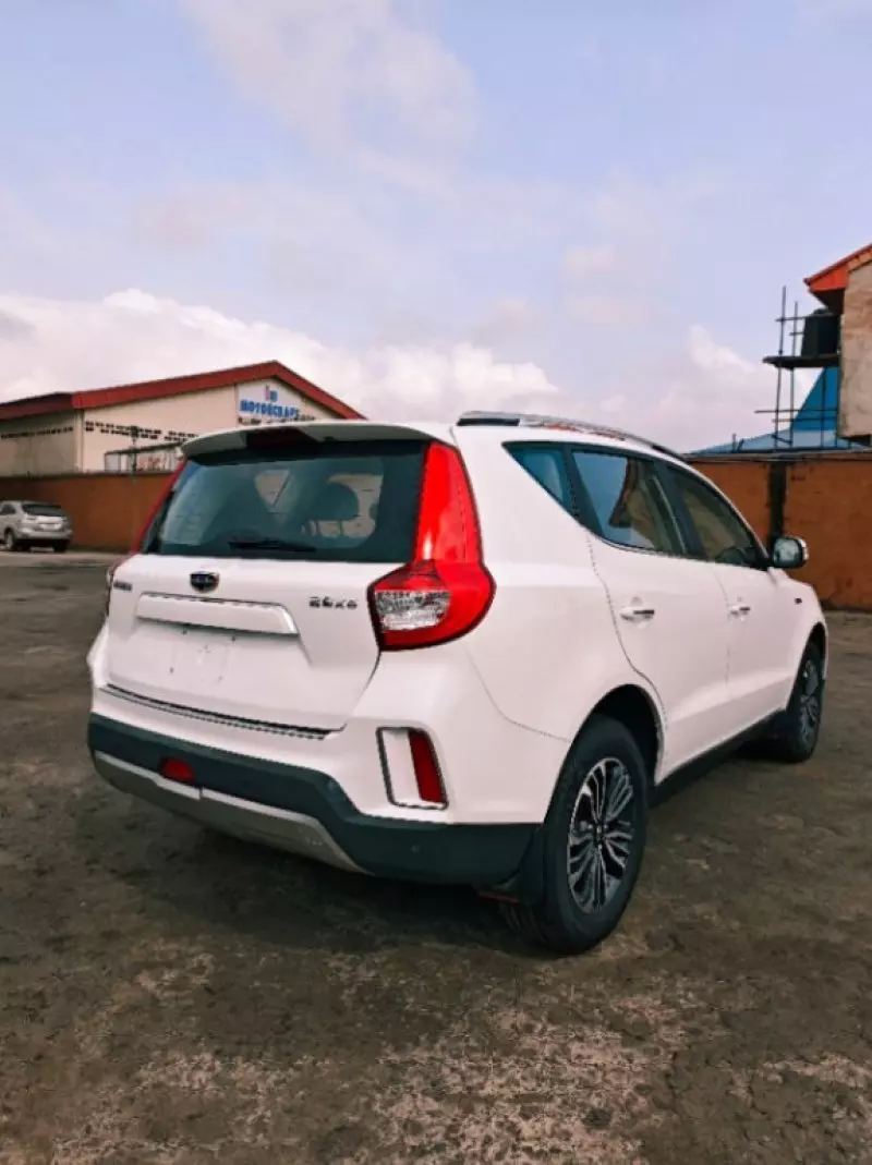 GEELY  EMGRAND 7    - 2016