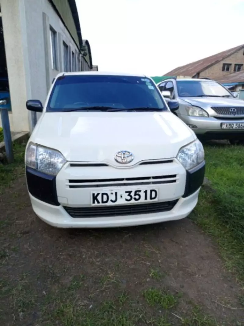 Toyota Probox    - 2015