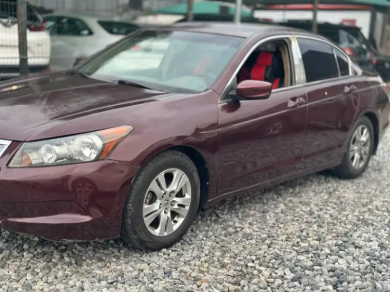 Honda Accord   - 2009