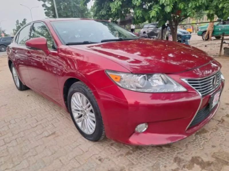 Lexus ES 350   - 2013