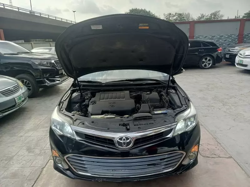 Toyota Avalon   - 2015