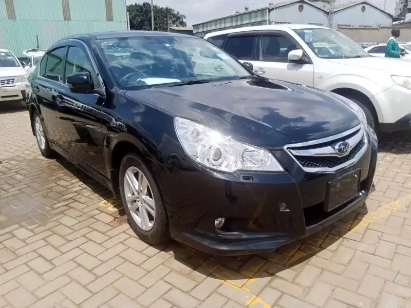 Subaru Legacy   - 2012
