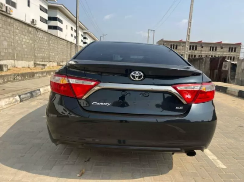 Toyota Camry   - 2017
