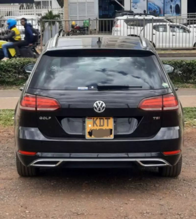 Volkswagen Golf   - 2018