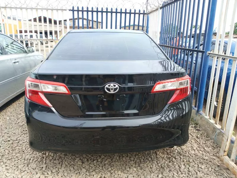 Toyota Camry   - 2013