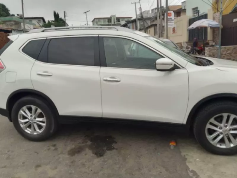 Nissan Rogue   - 2015