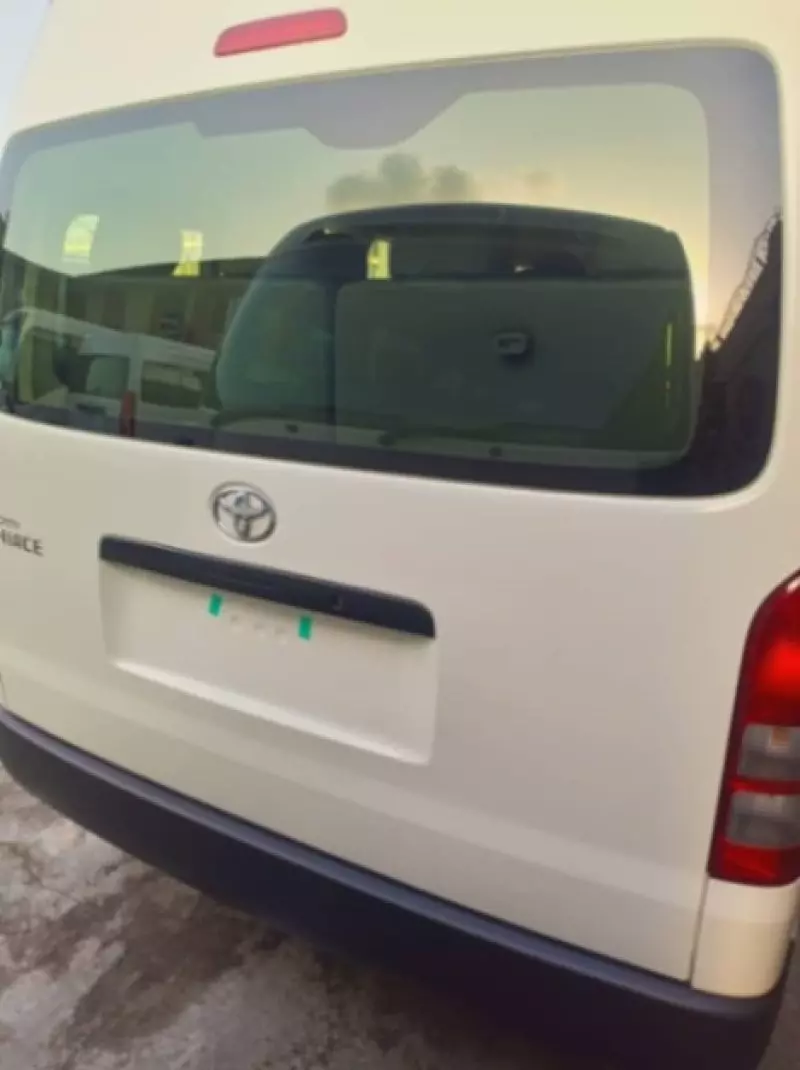 Toyota Hiace   - 2022