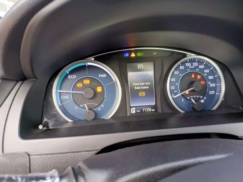 Toyota Camry   - 2017