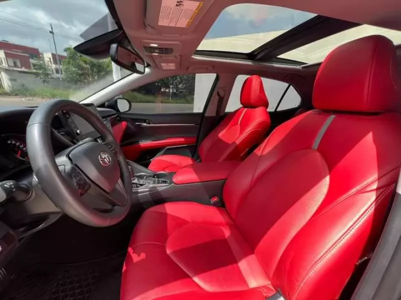Toyota Camry   - 2024