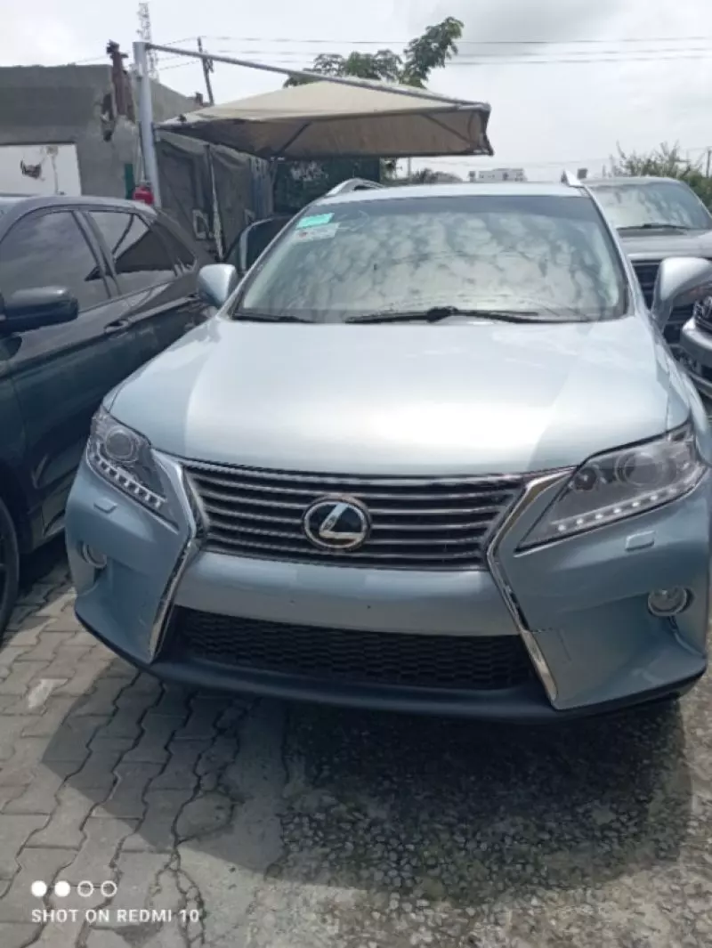 Toyota Lexus RX 350h   - 2013