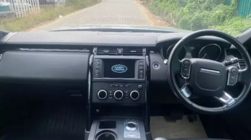 Land Rover Discovery   - 2017