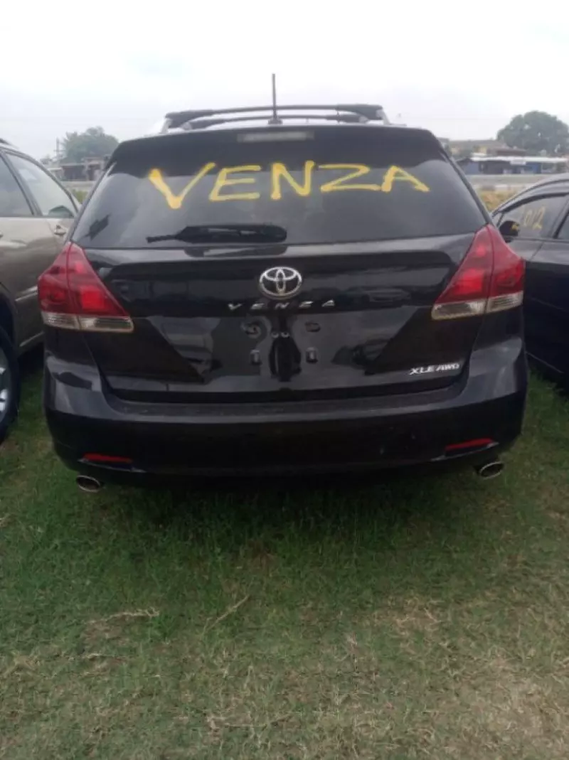 Toyota Venza   - 2013
