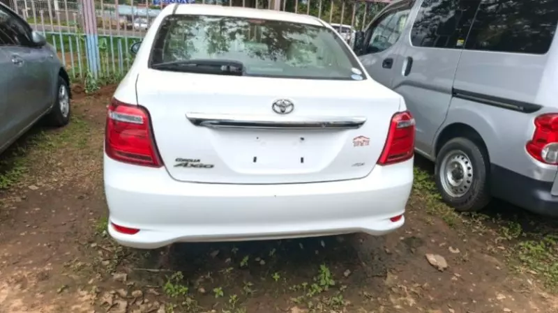 Toyota Axio    - 2017