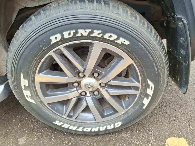 Toyota Fortuner - 2017