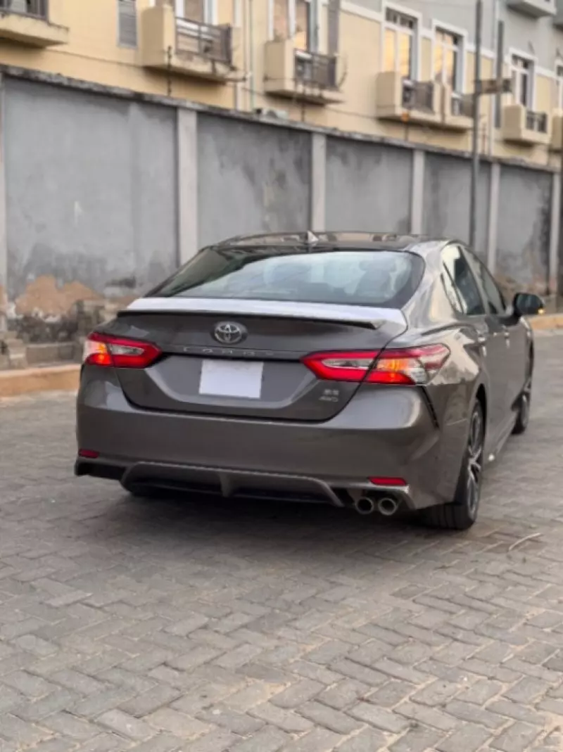Toyota Camry   - 2020