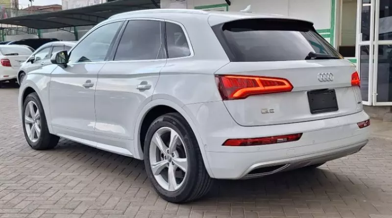 Audi Q5   - 2019