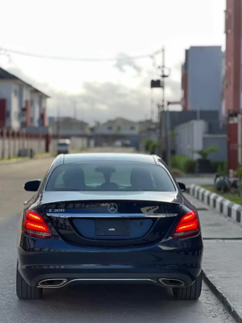 Mercedes-Benz C 300   - 2016
