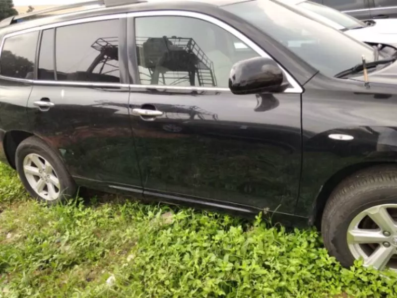 Toyota Highlander   - 2011