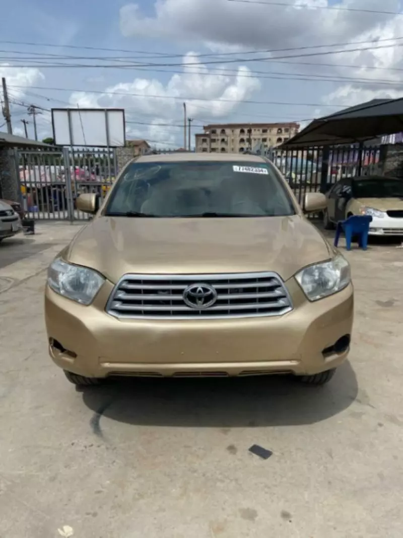 Toyota Highlander   - 2009