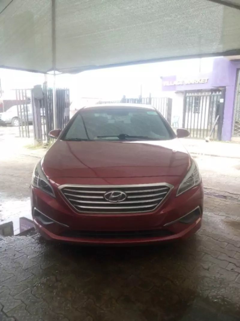 Hyundai Sonata   - 2015