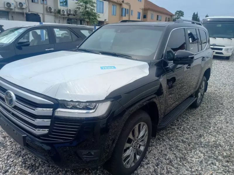 Toyota Land Cruiser   - 2023