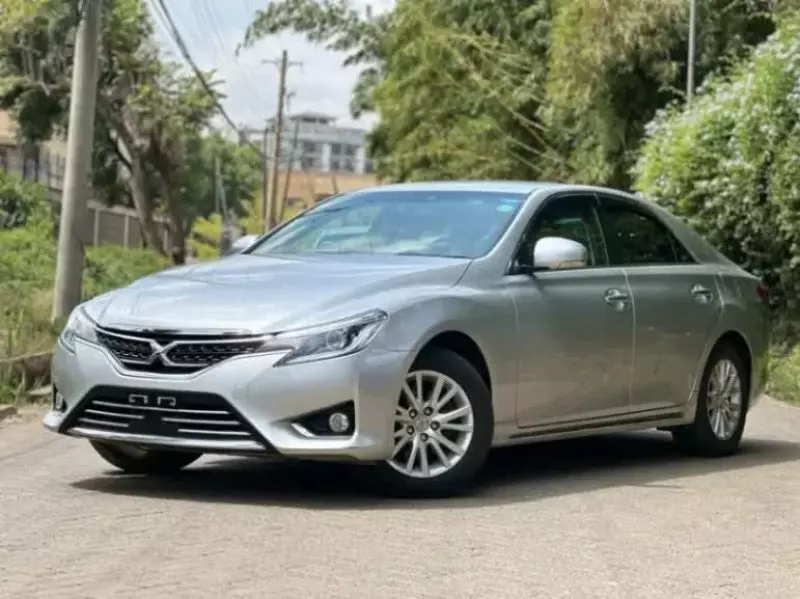 Toyota Mark X   - 2017