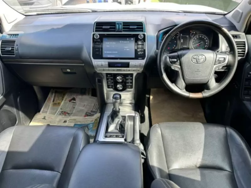 Toyota Land Cruiser Prado VX.L