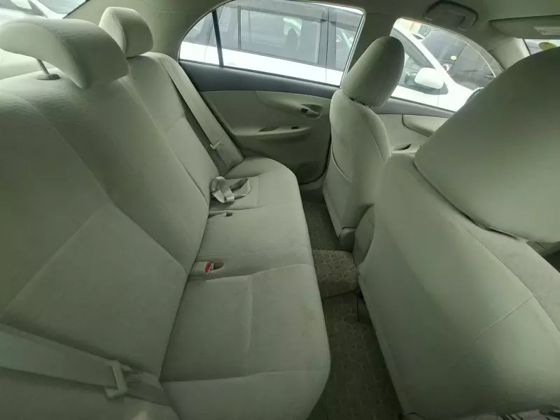 Toyota Axio    - 2012