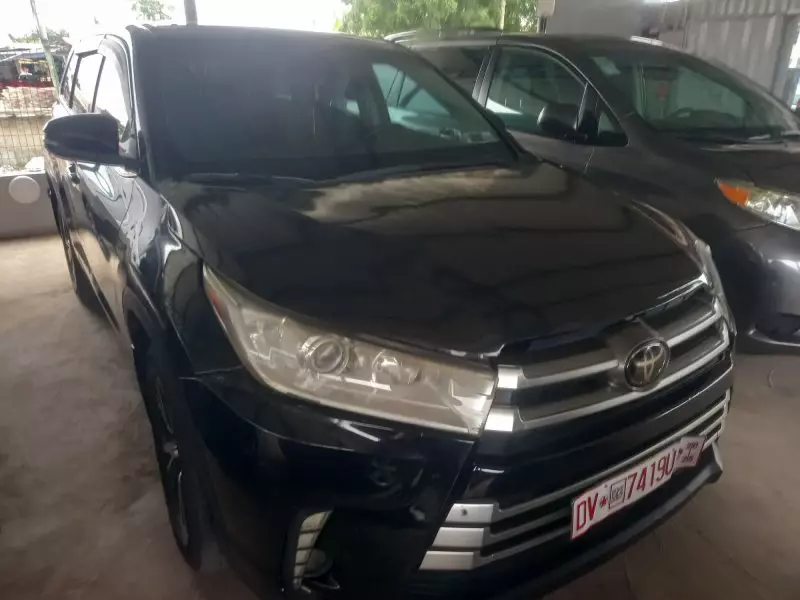 Toyota Highlander   - 2018