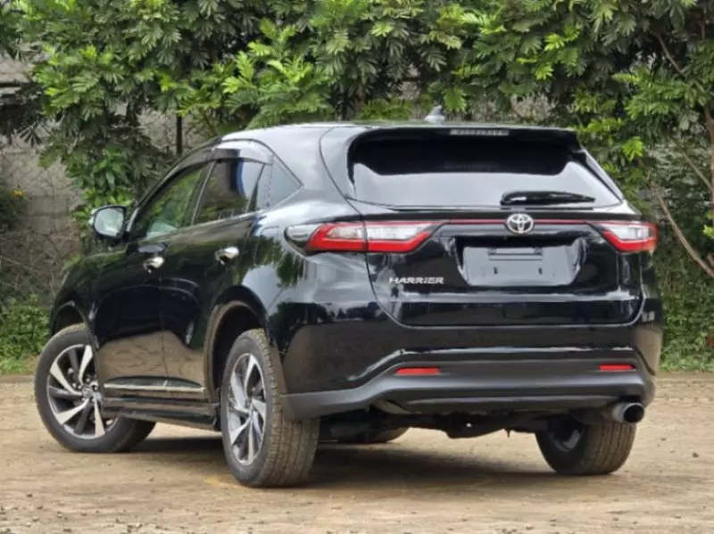 Toyota Harrier   - 2018