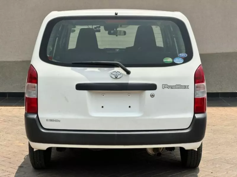 Toyota Probox    -