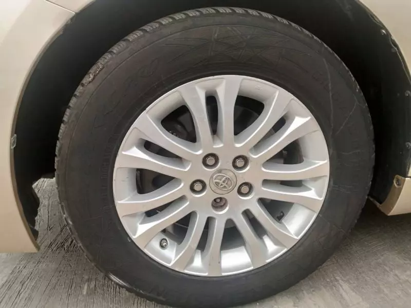 Toyota RAV 4   - 2015