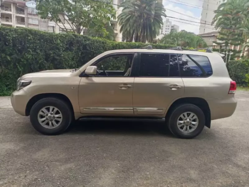 Toyota Landcruiser Vx V8    - 2008