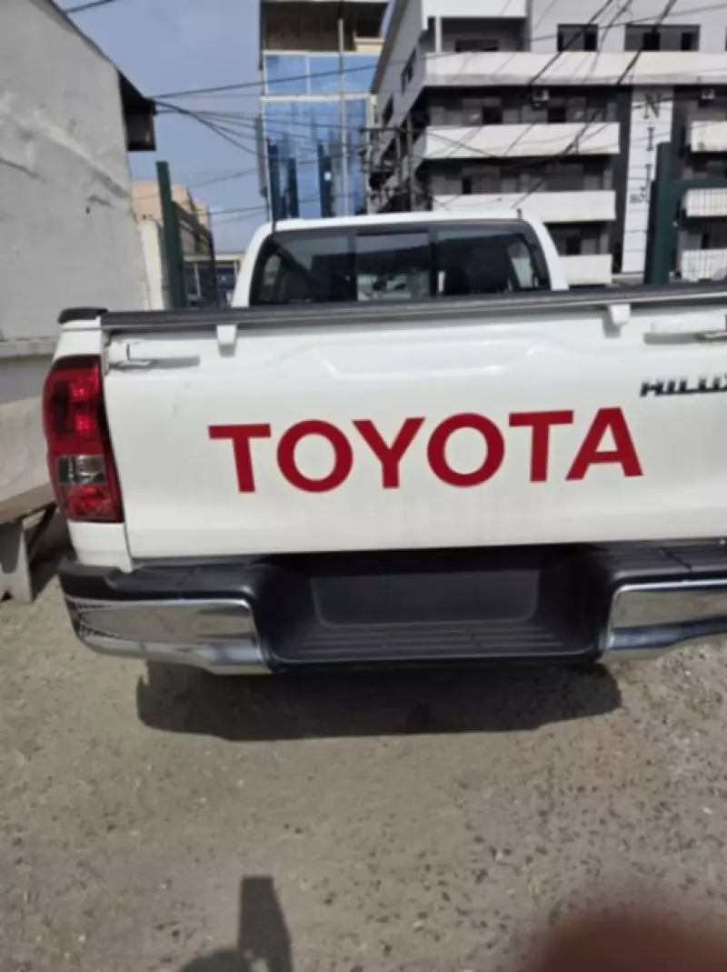 Toyota Hilux    - 2023