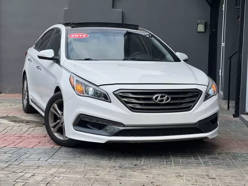 Hyundai Sonata   - 2015