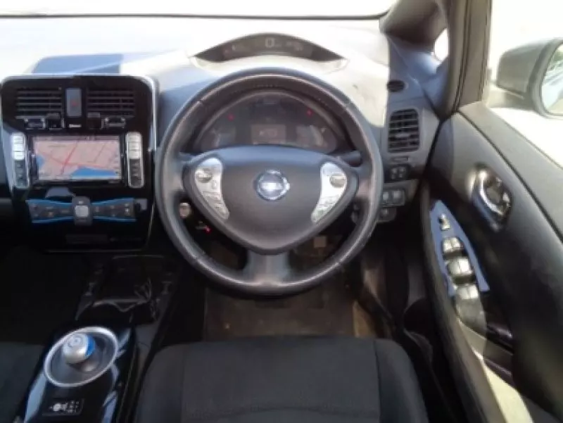 Nissan Leaf   - 2016