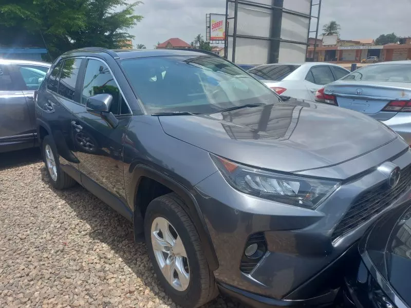 Toyota RAV 4   - 2020