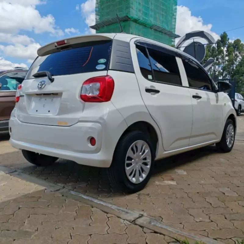 Toyota Passo   - 2017