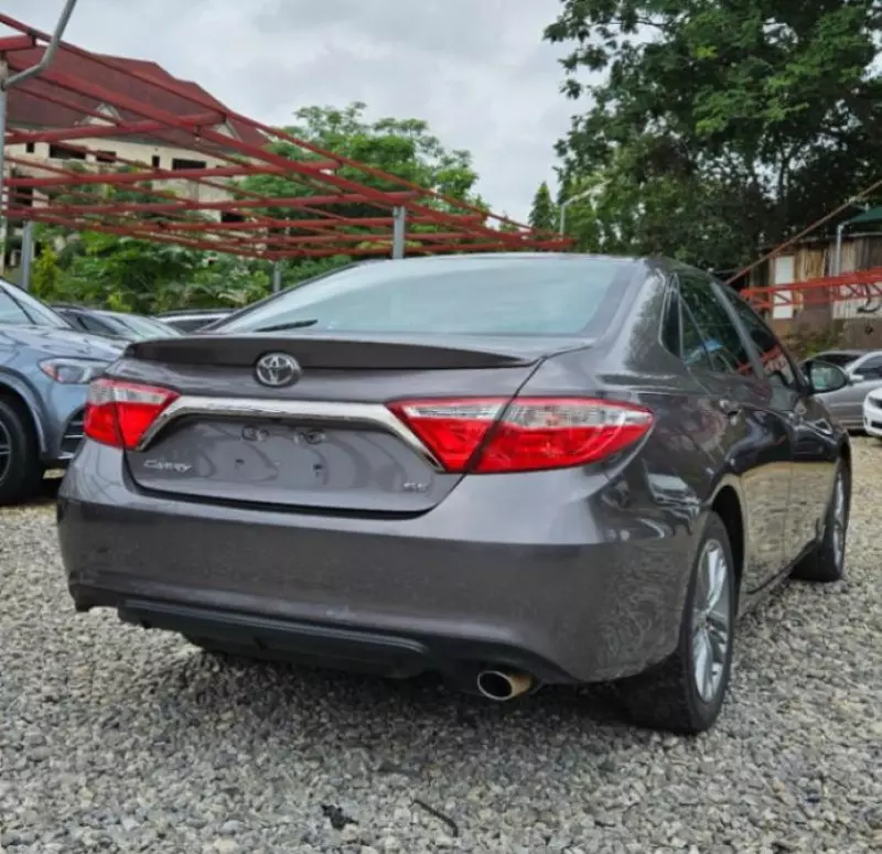 Toyota Camry   - 2015