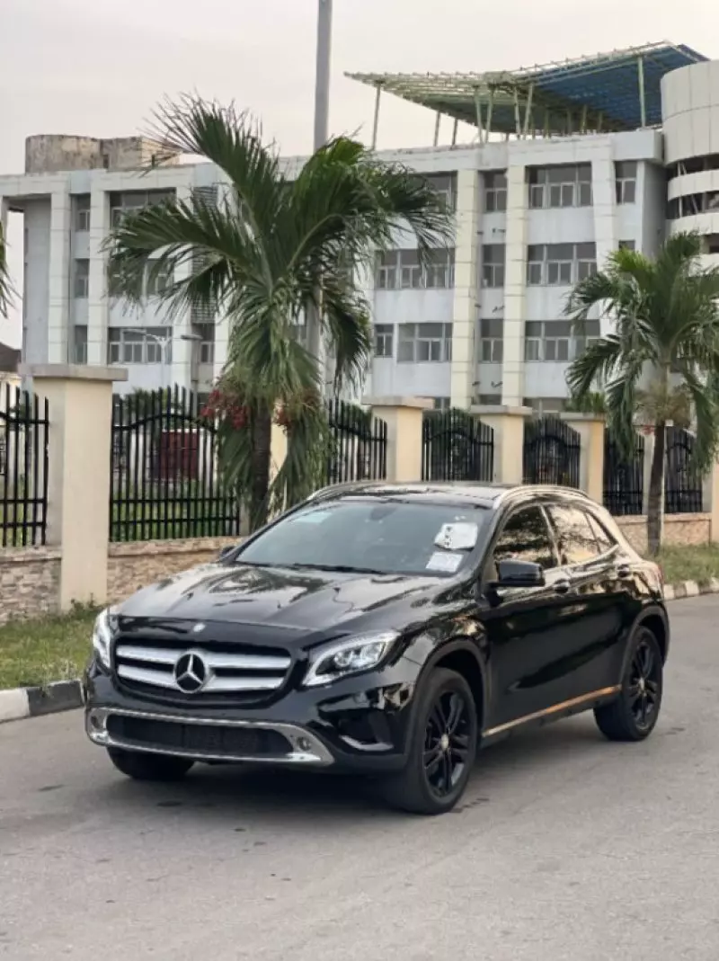 Mercedes-Benz GLA 250   - 2016